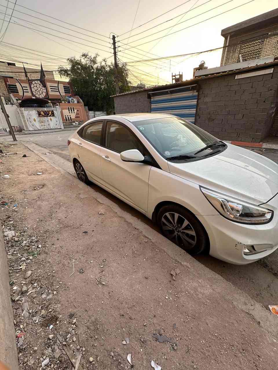 سلام عليكم
اكسنت للبيع 
موديل ٢٠١٦ خليجي 
فول مواصفات كير ومحرك وتبريد كفاله 
فتحه 
تحكم سترين جهتين 
تثبيت سرعه 
نضام ايكو 
شاشه 
ويل كب 
جام اتو 
السياره جاهزه للاخير 
تخم تاير صدر امامي خلفي كله بشرط جديد 
سياره ماشيه ٦٥ حقيقي قابل للزياده 
رقمه انكليزي جديد هزه جديده صفر غرامات 
بيه صبغ شبرين بل بنيد 
وبيه طخه بل باب وخفيف بل كنر واضحه بصوره  119

رقم
***********
