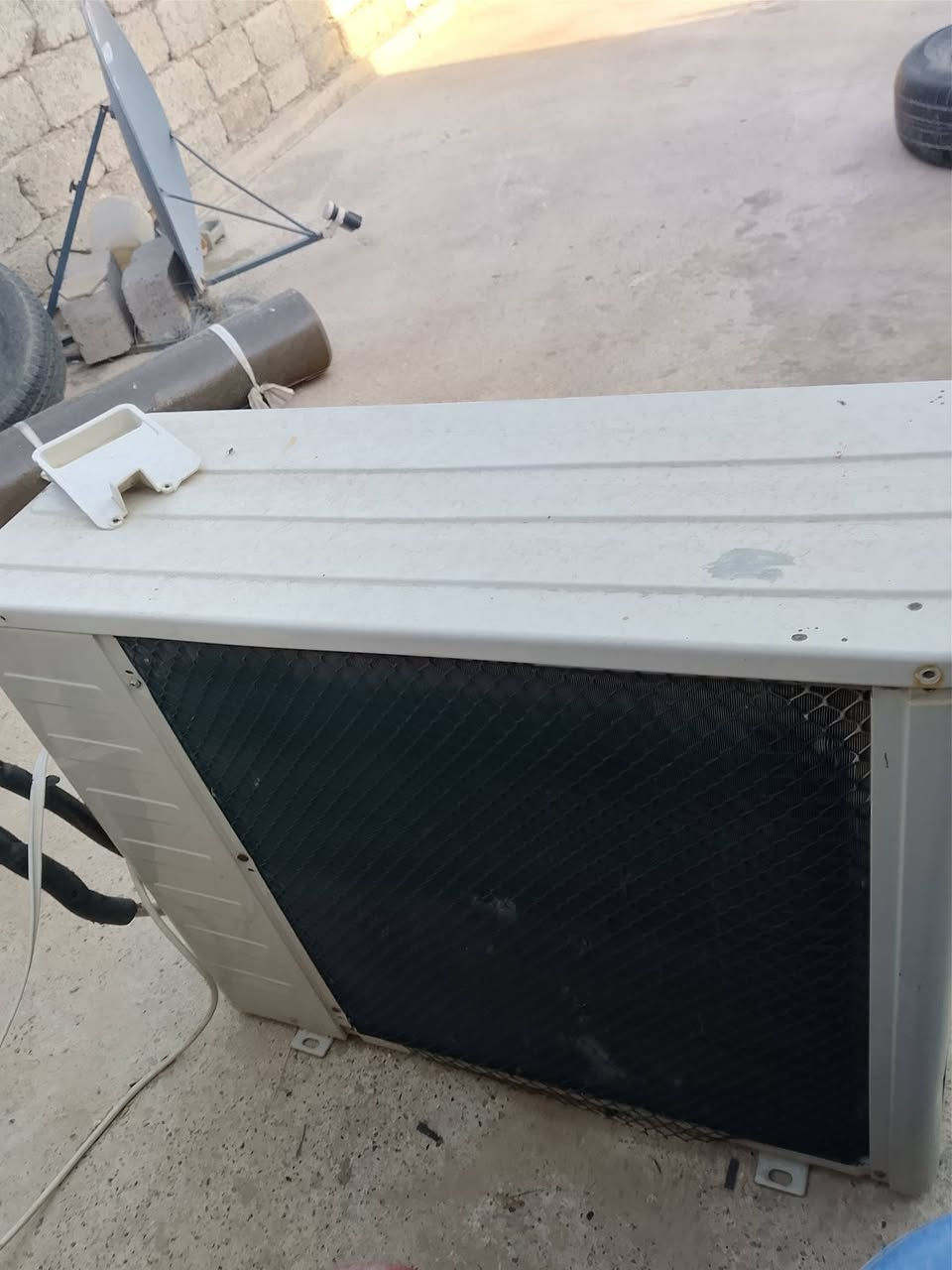 سبلت للبيع
طنين ونص
سبلت شقال خير من لله 
وحيل نضيف بس عايزه غاز 
السعر 340 وبيه مجال
مكاني حي الهرمات 
***********
وبيا واتساب
