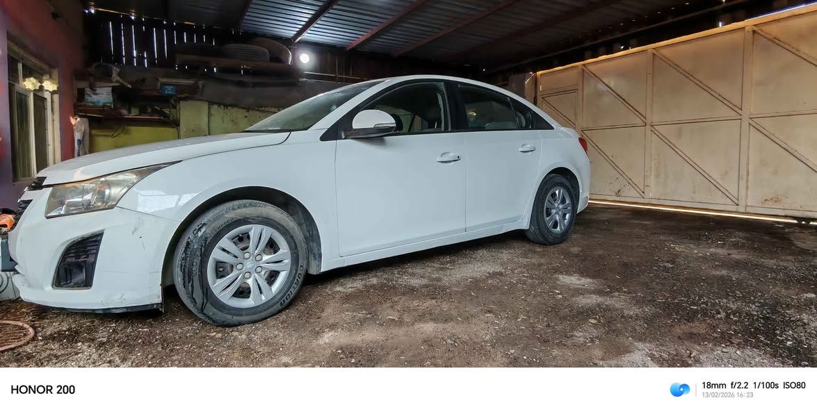 سلام عليكم خوان عندي سيارة شفر كروز رقم سليمانية السياره نضيفه وحلوه السياره ان شاء الله مابيها نقص كير محرك تبريد دواخل بدي  السياره حلوه اتخبل السياره رايدها90ورقها وبيها مجال والسوك كلشي بي لي حاب يستفسر اكثر رقمي موجود *********** البصرة, العراق
