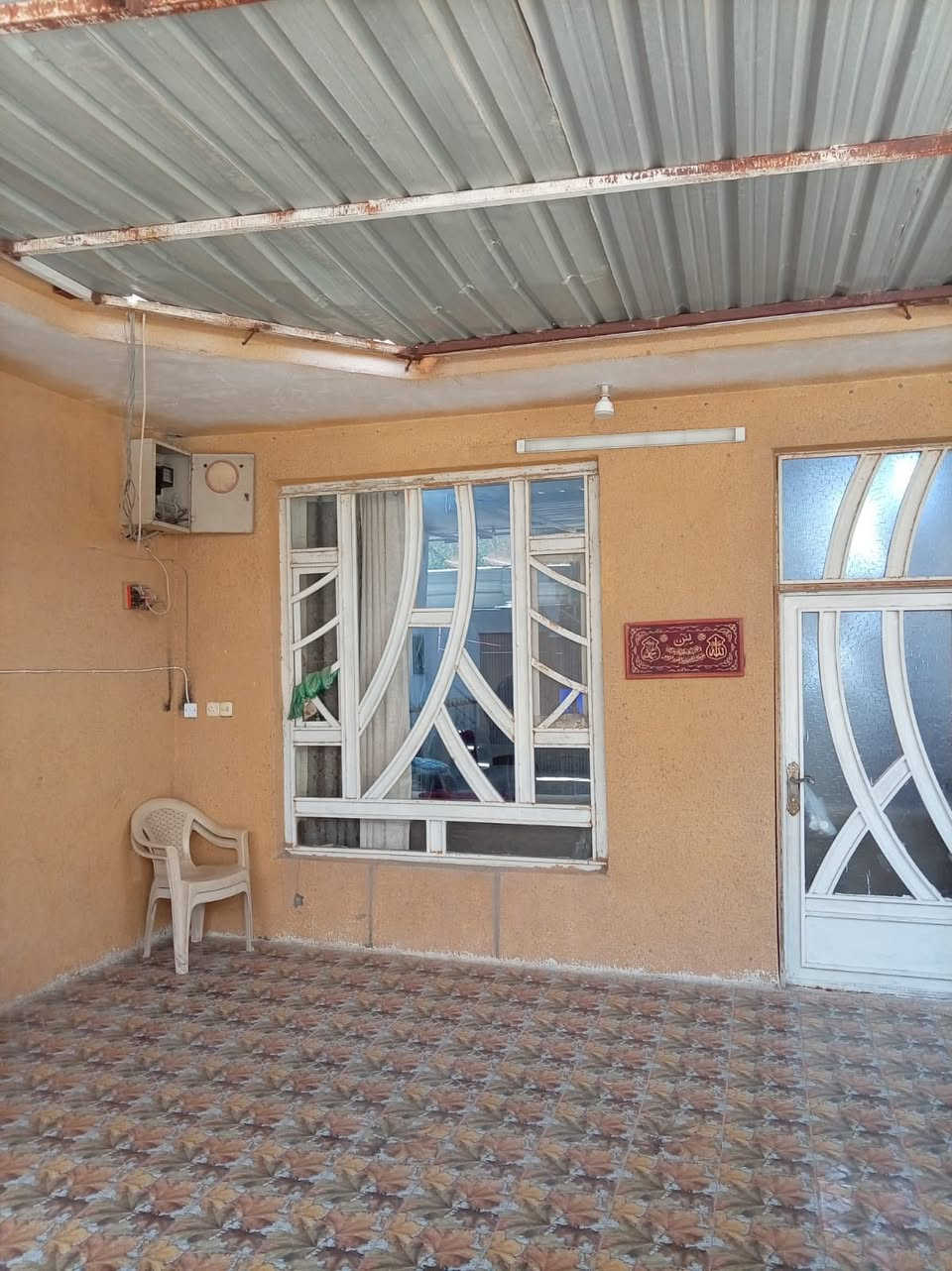 🏡 بيت زراعي للبيع – سند 25
📍 الموقع: حي المصطفى – قريب من الشارع العام (المسيب / السدة)

🔹 المساحة في السند: 175 م²
🔹 المساحة واقع حال: 200 م²
🔹 البناء: طابوق مسلح
🔹 عدد الطوابق: طابقان

🏠 تفاصيل الطابق الأول:
* غرفة نوم
* استقبال
* صالة
* مطبخ
* صحيات مشتركة
* كراج سيارة
🏠 تفاصيل الطابق الثاني:
* غرفتين نوم
* صالة
* مطبخ
* صحيات مشتركة

📌 موقع مميز وقريب من الشارع العام

💰 السعر: على الخاص

📞 للاستفسار: ***********

🏢 مكتب عقار أهالي المسيب
📍 حي المعلمين الثالثة – قرب جامع محمد الجواد
