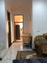 الخضراء نزلة البيع المباشر • ٢٠٠م • مطبخين