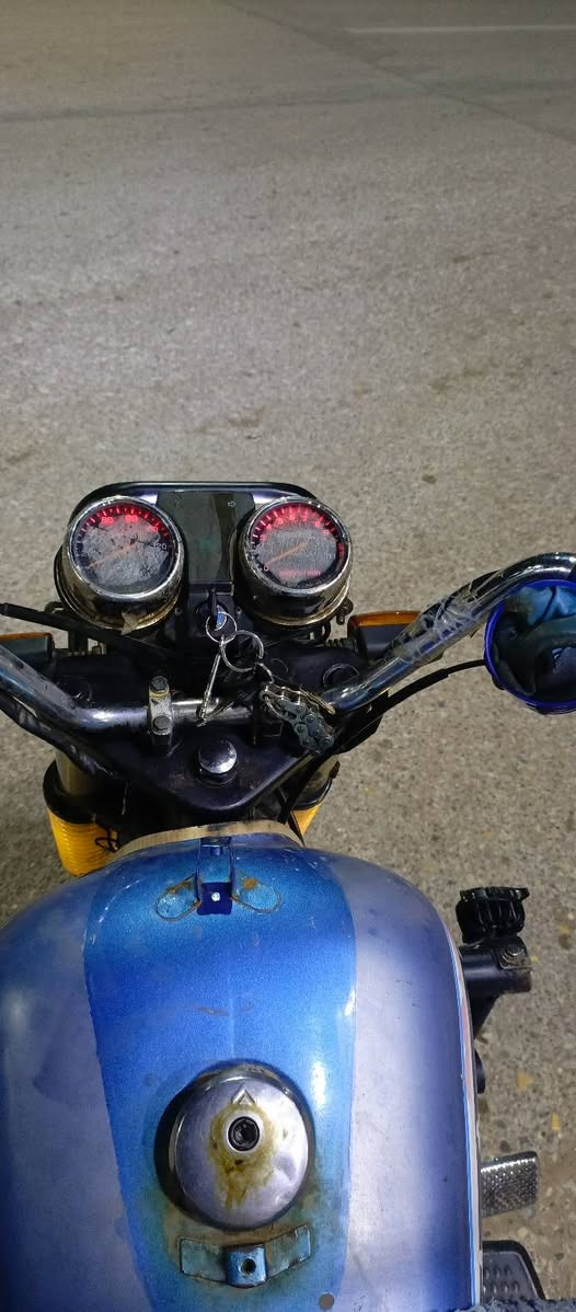 سلام عليكم ستوته للييع مديل 2020 ستوته ضفيره. اكسن تايرات باتري. كلجات. زنون. كله جديد وراق وراق وراق. مكاني كوت شارع نفط. *********** سعره مليونين وميه وبيه مجال للشراي.
