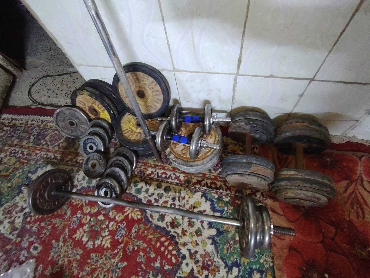 أوزان للبيع سعر الكيلو فقط الف دينار
***********
