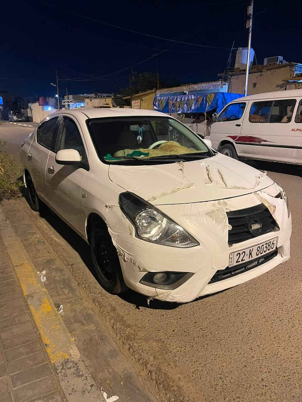 نيسان سني 2022 سياره بيها  البنيد مبدل والجاملغات الاماميه تعديل بارد فقط ولباقي على الفحص سياره اربيل سياره ما متعوبه كير ومكينه مكفولات سياره خير من الله سعرها 102 وبيها مجال للشراي ***********مكان السياره البصره
