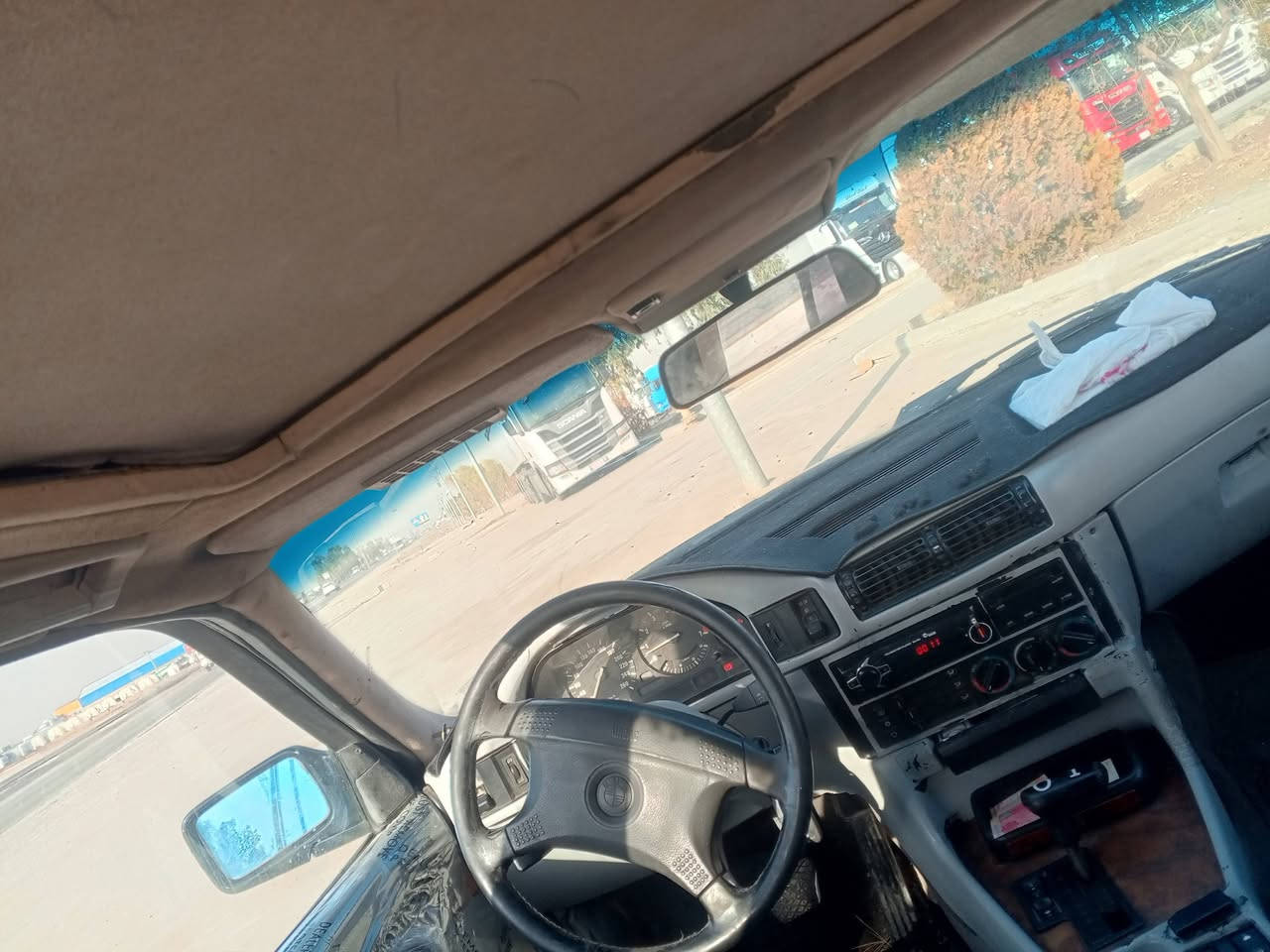 بیئیم مۆدێل1992 مەکینە 525 تۆماتیک  چوارجام کارەبا قوفڵ مرکزی سلایت گێر مەکینە توندوتۆڵی کارە بایی بشرت سەنەوی وکالە ئەوەلیات بشرت ئارم پلاستیکیشە بەڵام ئارمەکەی بەشەرت نادەم سعری 22ورەقە ***********
