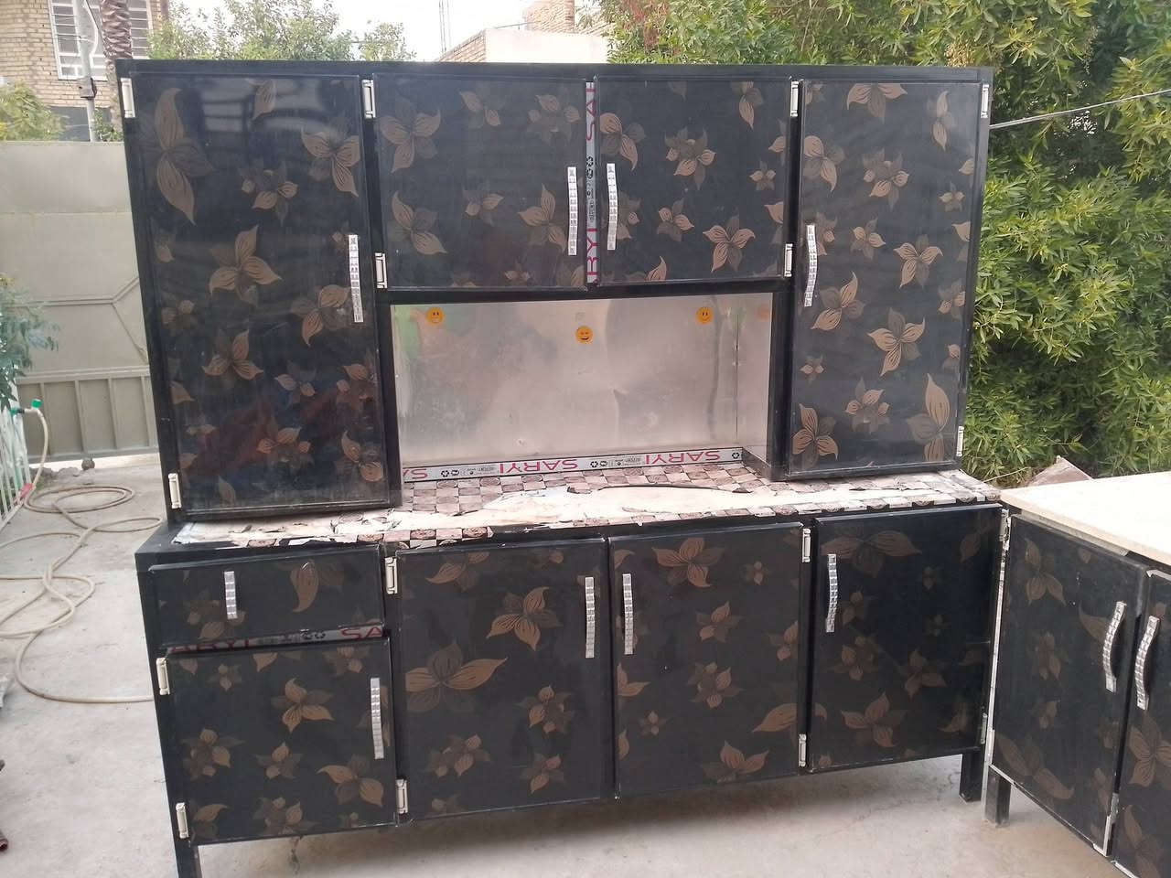 كاونتر مترين وسنك مرمر متر وربع نظيف السعر 250
عنوان تاجي حي الحسن العسكري ع 
*********** واتساب يوجد توصيل بغداد
