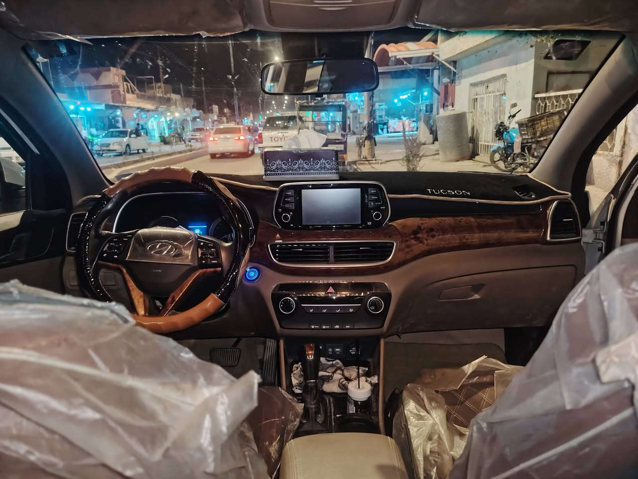 للبيع توسان ٢٠٢٠ خليجي مكفولة كفاله عامه  فول بصمه ٥ عدسات جلد كشن  كهرباء ماشية ٥٠ حقيقي تخم تاير باسمي تحويل مباشر السيارة جديدة كلش 
السعر ٢٢٥ وبيه مجال قليل
*********** مكاني بابل

