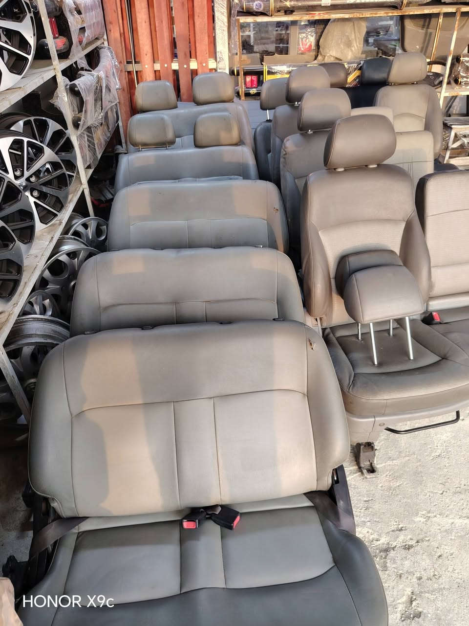 يالله توفر كميه من كشنات الوسط لسيدونا والكرنفال
توفر ويلات
مطريات نيكل واسود
كصه بنيد
كصه قماره
نيكل يدات حديت وقديم
مطريات حديت ٦ قطع التخم
كل هذا يم كماليات ابو عبدو
الديوانيه الحمزه الشرقي مقابل حي الصناعي عمود 166#
***********
