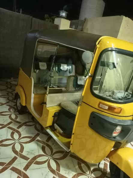 تكتوك للبيع موديل18شهر 11 كامله مواصفات كله جديد سعرها خمسه ونص وبيهه مجال العنوان ديالى الخالص  ***********
