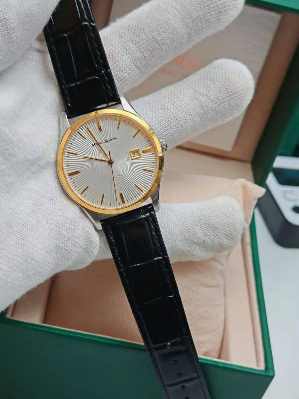 مزاااااد مزاااااد 
لدينا لكم اليوم مزاااااد جديد لساعه انيقه وجميله الساعه ميخائيل مسكوفين الروسي الشهير، الساعه اصلي كامل المرفقات مع الظمان سنه كامله 

يبدا المزاد الان وينتهي ساعه 3 فجرا 
فتحة باب الساعه 40دولار واقل رفعه 5 دولار 

الساعه بطاريه
جام زفير
منفذ شهري
قطر 38
كيس ستانلس ستيل
طلاء ثابت
مضاده للماء 50 متر
السير جلد اصلي 
تاتي كاملة المرفقات الاصليه مع الظمان سنه كامله 
يوجد توصيل لجميع محافظات العراق


**إذا كنت صاحب هذا الإعلان وتريد حذفه لأي سبب، رجاءا أرسل رسالة إلى الدعم الفني**