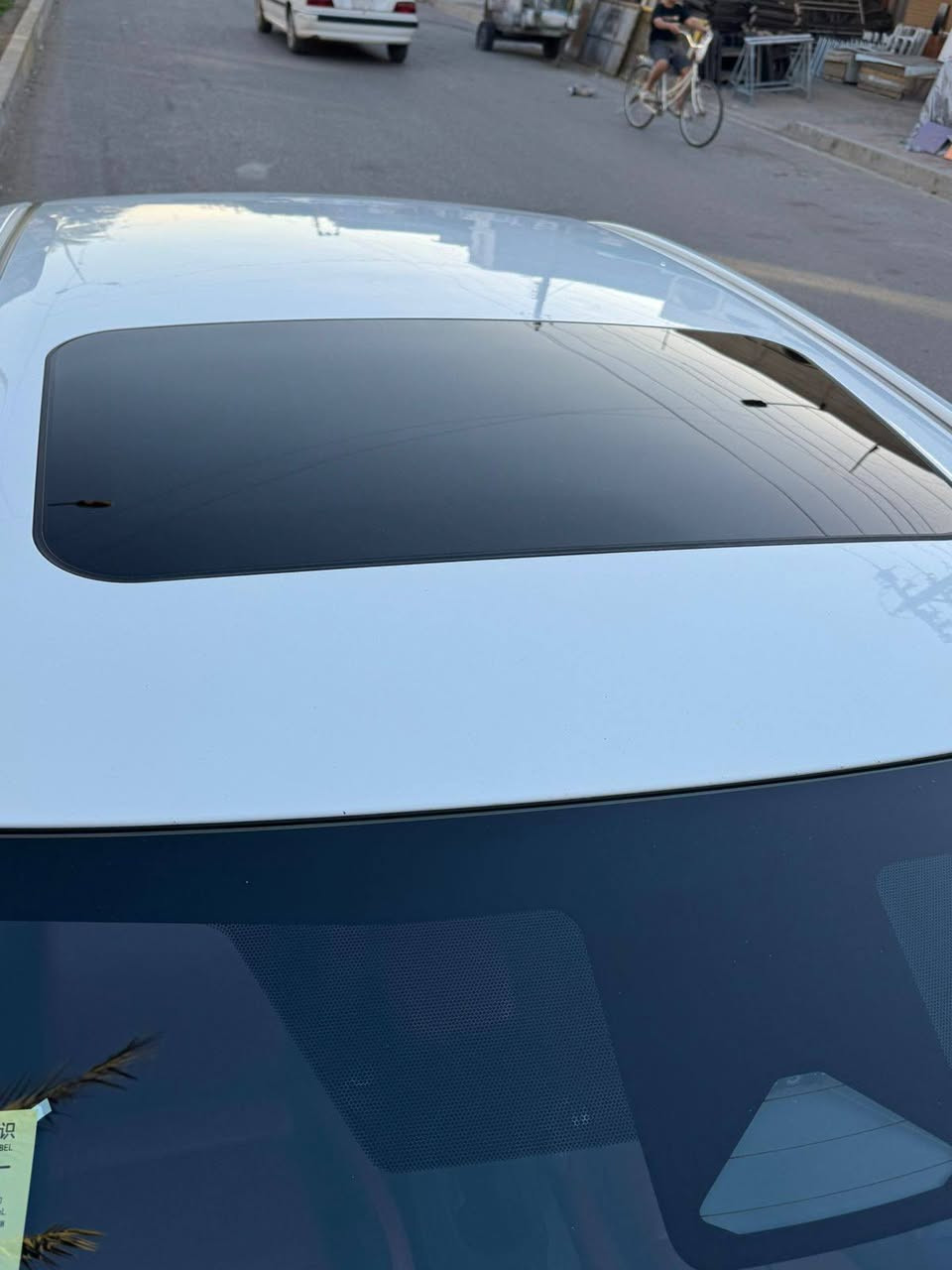 كورلا موديل 24 هايبرد فول 1/1 داخل احمر
السياره ماشيه 18الف بعدها ع وضع الشركه كله ع بلاد مكفوله سياره من صبغ 
كشنات جلد احمر
سلايد روف 
بصمه تشغيل 
بصمه بيبان 
هندر بريك دكمه 
اوتو هولد
أشاير بل مري 
تبريد شاشه
ويل كب 
محرك 1.800 
تحكم ستيرن 
لد امامي 
السياره مكفوله كفاله عامه 
مكاني بغداد حي  العامل  رقمي ***********
