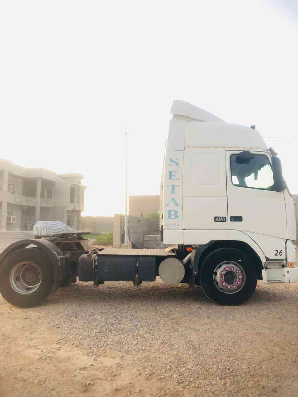 السلام عليكم
#للبيع راس تريله فولفو 
لون ابيض 
موديل ٢٠٠٢
رقم صلاح الدين انكليزي باسمي 
للاستفسار الاتصال 
***********
