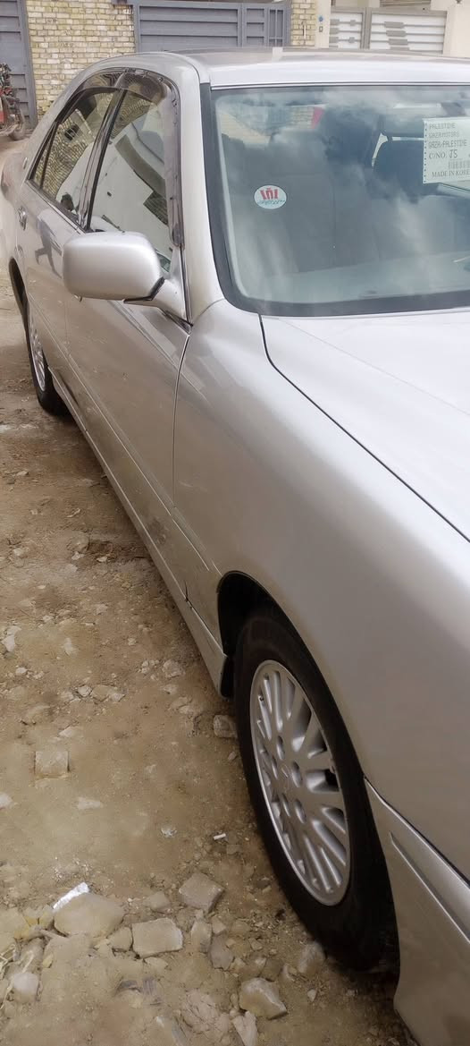 ملكه للبيع كصه جنطه كرستال السعر 35وبيه مجال الشراي يتصل على الرقم ***********
