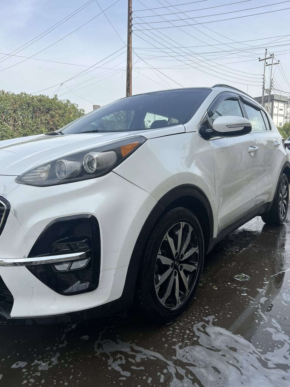 السلام عليكم سبورتج 19 فول موصفات  مكينه أمريكي 2400 السعر 158 الشراي يتصل بغداد الكرخ بيه 3 قطع صبغ بدون دواخل ***********
