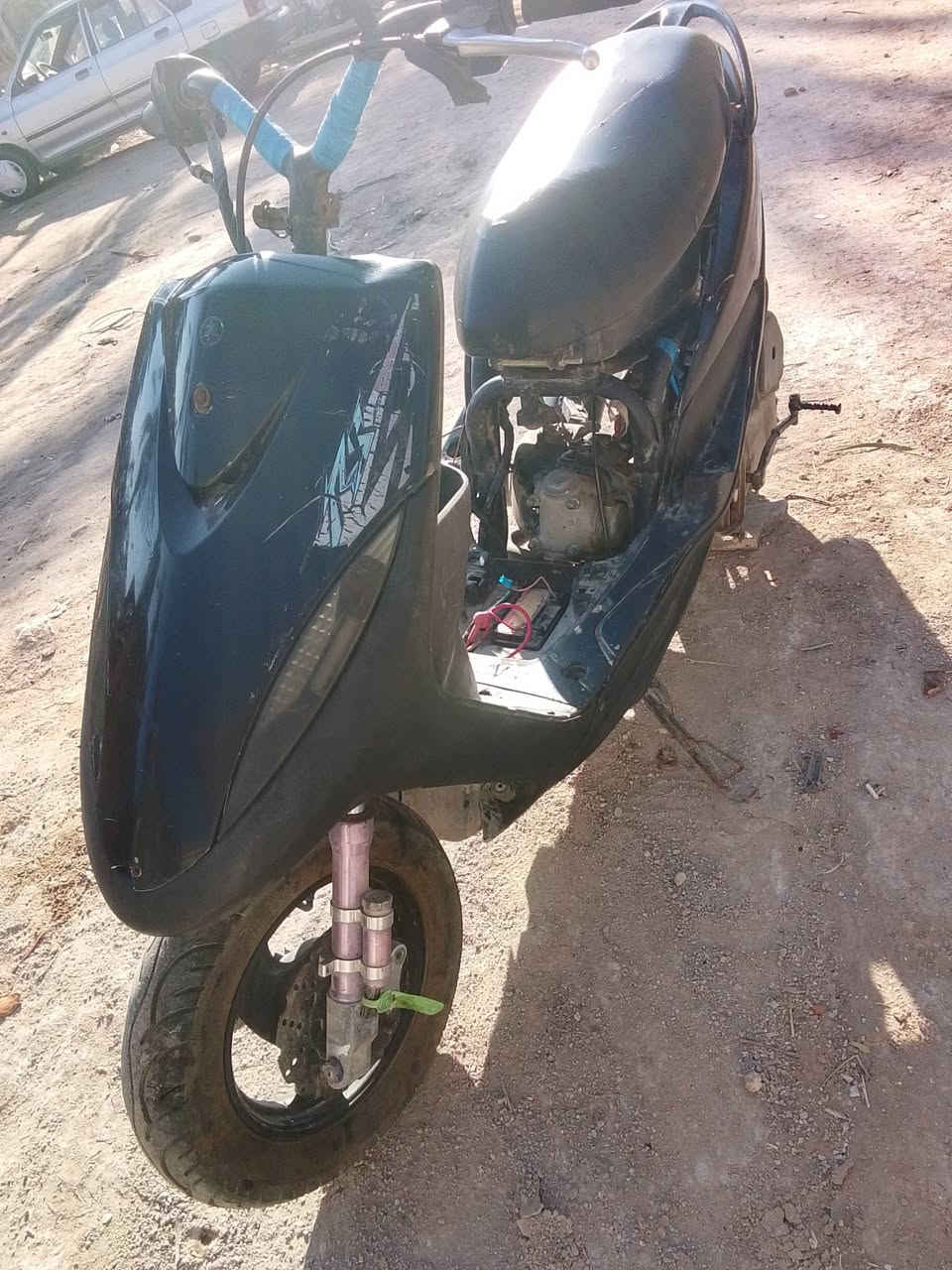 دراجه ماكس عدله بوشه 49 شغاله عوزها بس .كور. كفرات ختم واحد شاصي نضيف محرك نضيف دبلات رياضيه وصالنصه FM السعر 175 ألف وبيها مجال المكان كربلاء قرب ألامام عون لاستفسار راسلني واتساب ***********
