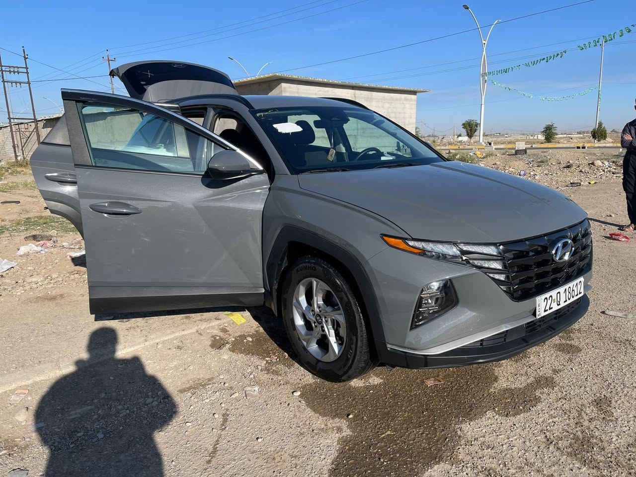 السلام عليكم توسان 24
سمنتي 

المواصفات
تبريد لمس 
تبريد قطعتين 
فول بصمات
شاشة كبيرة 
كامرة دوارة
بصمة صندوك
ترحيب عند الاقتراب
دخول ذكي 
بصمة ابواب
سايد بريك بصمة
محرك 2500 🚀 
اوتو هولد 
تشغيل عن بعد
رادار امامي
رادار خلفي
رادار جانبي
تدفئة كشنات
ويل كب 
تحديد مسار
قيادة ذاتية
توقف ذاتي 
تنبيه عند مغادرة المسار
كروس سرعة
وضعيات قيادة
لايتات زنون
نزول منحدرات
وبعد هواي مواصفات بيها
ماشية 48 
سيارة جاهزة وكاملة بدون نقص
رقم اربيل با اسمي السنوية احولك سنوية 
السيارة جديدة على كد الدوام وارجع مال بيت تجي وتشوف بعيونك 
حادث قبق الصندوك راجع على البارد
وقطعتين اكلير امريكا جاملغ وباب جهت السكن 
مكان بغداد القاهرة
***********
السعر  207 وبيها مجال حك الجية
