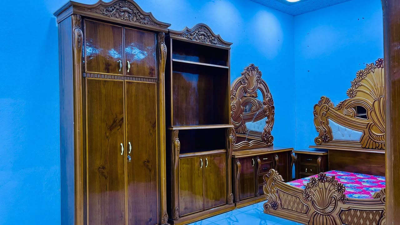 يوجد غرفه نوم صاج عراقي شرط حطاطه فصال هيت خشب درجه اولى السعر و٤٥٠ وبي مجال بسيط للاستفسار اتصال ***********
