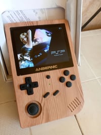 ANBERNICRG351 V . رام ٦٤ كيكا . للتواصل . 07823881649