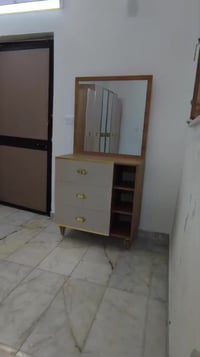 غرفة نوم ارغول • سرير ١٨٠×٢٠٠سم • معمل أصلي