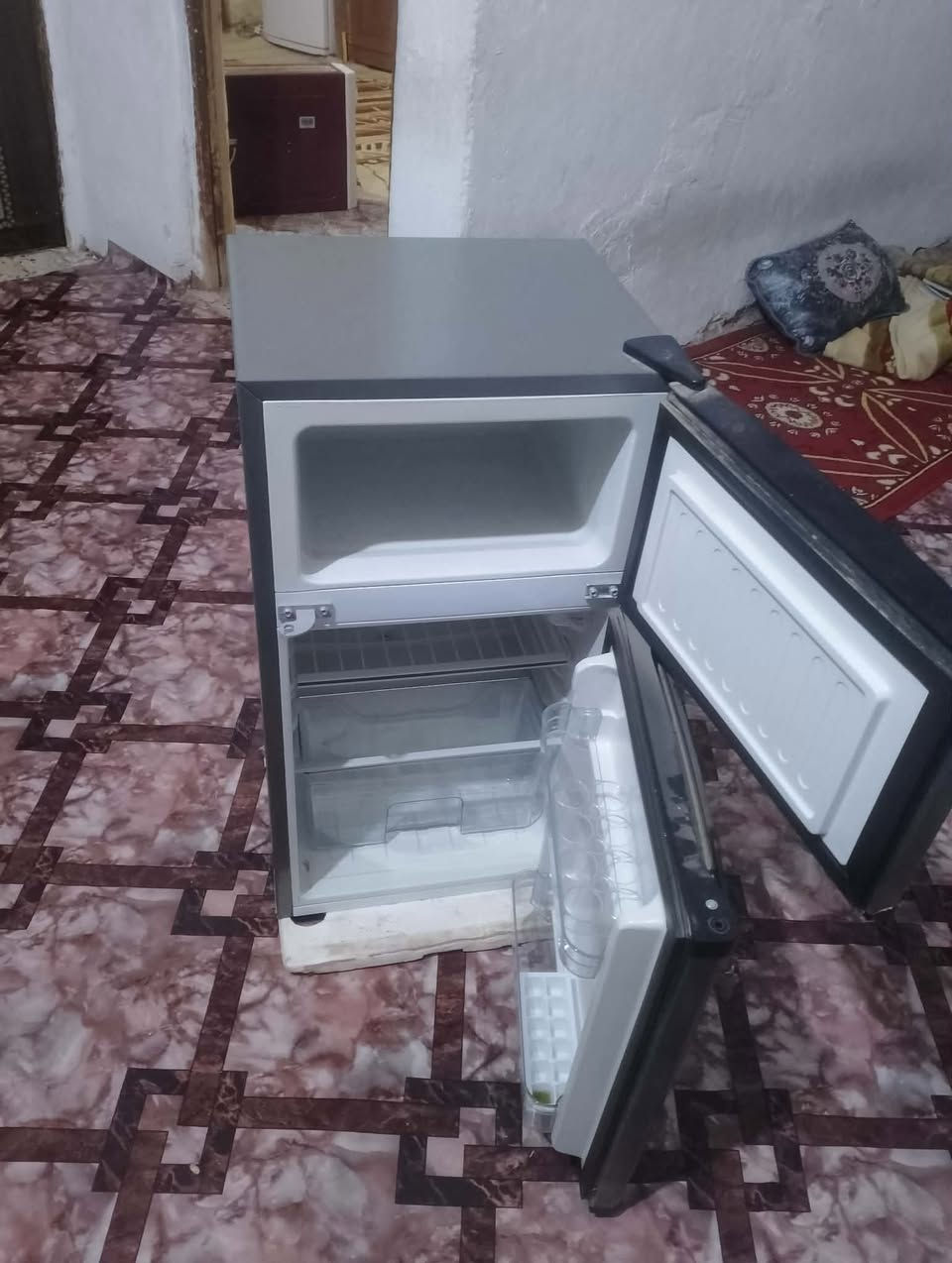 ثلاجه للبيع نضيفه كلش استعمال شهر جديده بالباكيت السعر 150 والمفرش مامستخدم ولا يوم السعر 40 مكانهن ناصريه مركز بغداد, العراق


**إذا كنت صاحب هذا الإعلان وتريد حذفه لأي سبب، رجاءا أرسل رسالة إلى الدعم الفني**