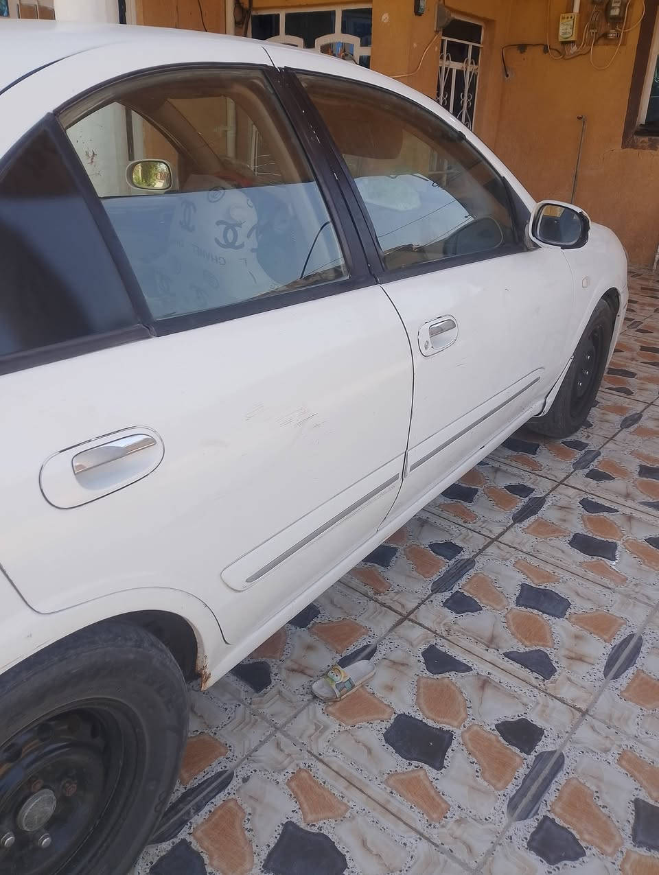 سلام عليكم 
نيسان سني موديل 6,سنويه جديده 
سياره بيه جفيه 
ميكانيك خير من الله تبريد ثلج 
مكاني ديالى بعقوبة 
***********
اذ مو شراي الاتخابر 
سعر 67قفل
