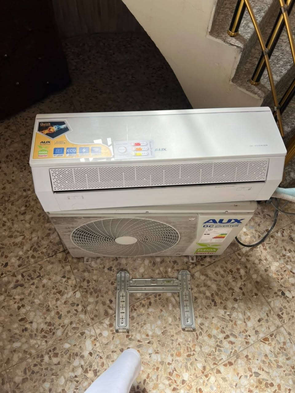 مبرده ماخذه ب مليون وربع اريده 750 سبلت اواكس موديل 25 ب 400 طن سبلت طن افيرتر ميديا ب 350 براد عارضه ب 350 
مكاني ابو غريب شراي يتصل واتس ‎***********
غراض جدد استخدام 3 أشهر
