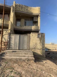 فرصة مميزة للسكن في منزل واسع ومتكامل بتصميم يلبي احتياجات العائلة الك...