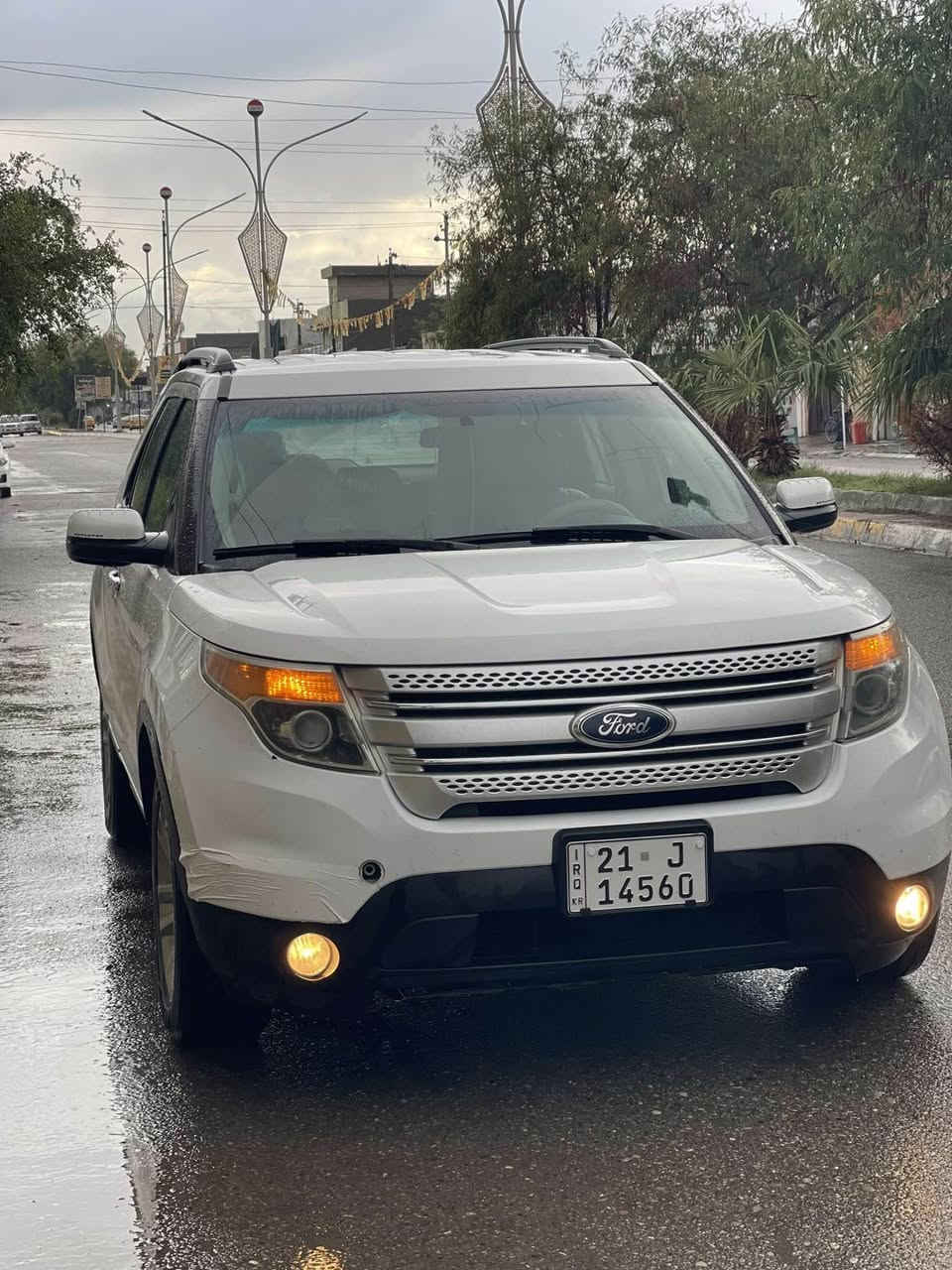 فورد اكسپلور شركة نيڤا خليجي  دبل اكسل موديل 2014 سيارة ماشي 140 ألف كلين تايتل 6 سلندر 3مقاعد تبيرد مركزي رقم و سنوي جديد بسمي بطاقة بانزين بي و سعر 166 بيها مجال رقم موبايل *********** كركوك, العراق
