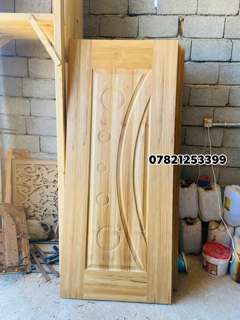 عرض خاص فقط باب 135الف
معاكس ٦ملم ثقيل
كيلون اوزن
حشو الباب فقط خشب جديد ثقيل
صبغ الباب رش
مع الشد 
النقل مجاني مجاني 
للحجز والاستفسار *********** تتصل نجيك للبيت ناخذلك قياسات ونجهزك 
العمل داخل الديوانية وكل الاقظيه والمحافظات القريبه علديوانية
