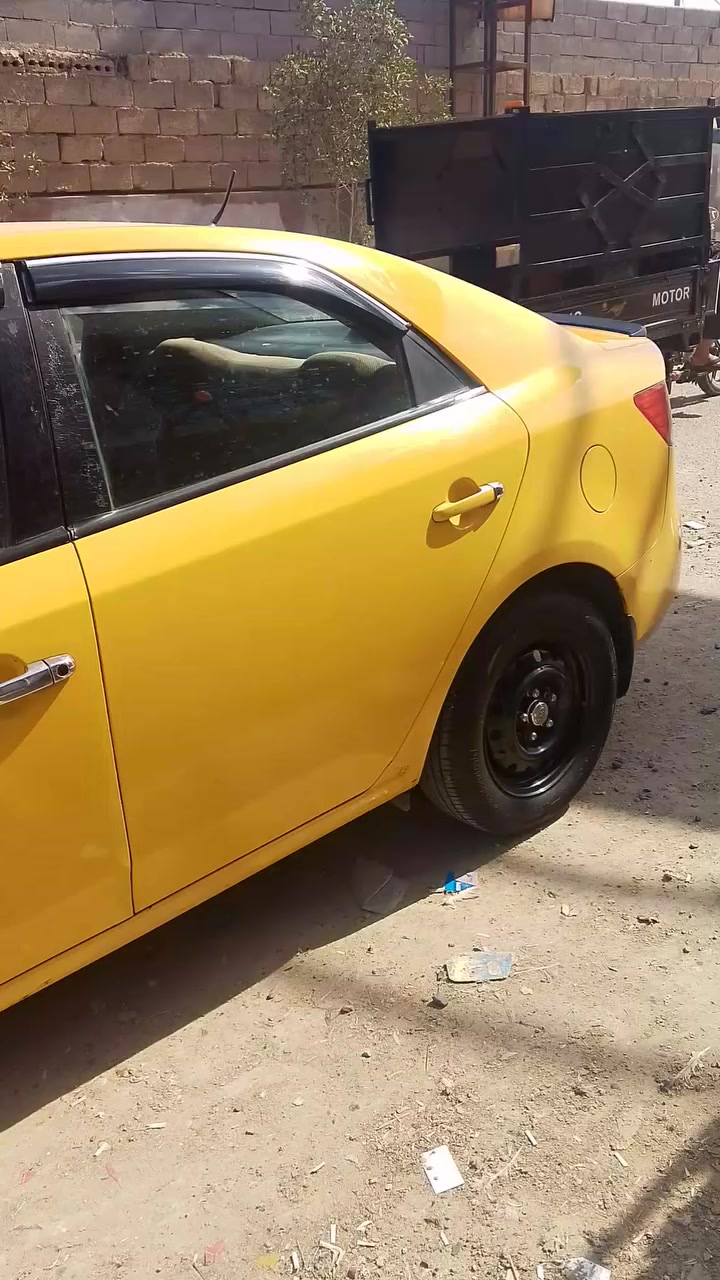 سلام عليكم شباب سيراتو موديل 2012بيها  تلحيضات بصيطه سياره كفاله عامه  مكاني كربلاء المام عون سعرها 85وبيها مجال بصيط ***********/***********
