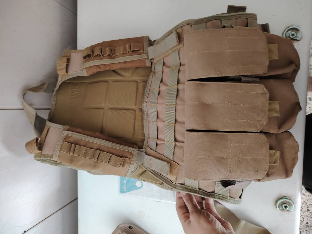 سلام عليكم  للبيع درع بلاك نضافتة واضحة بلصور ٤٥ الف
نطاق جديد مامستخدم يتكبر ويتصغر  حسب الحاجة درجة اولى 20
بسطال مريح طبي قياس 44 جديد استخدام قليل 25
ويوجد بدلة سوداء جديدة استخدام قليل جدا 25
*********** الطوبجي
