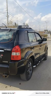 للبيع تكسون 2007 محرك 6 سلندر 2700 شرط والكير والطخم شرط باسمي كابون ب...