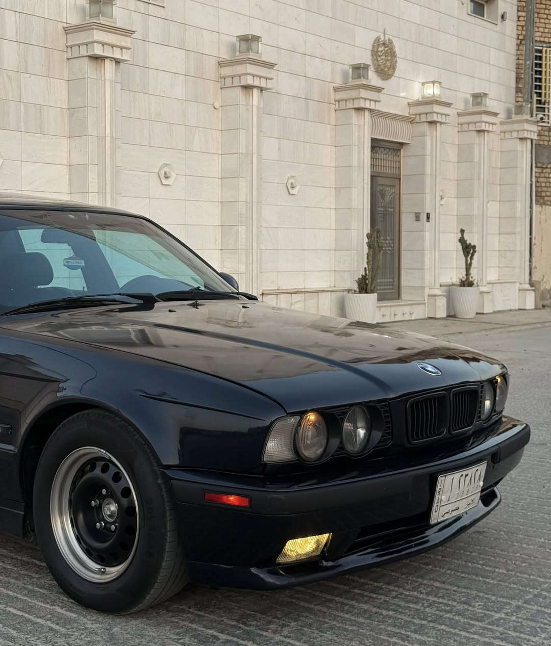⚔️السلام عليكم ⚔️
للبيع مميز💙BMW
540 اصل بيه 544 
مكينه وكير جدد حاويه 
كير تمساح اوتو 
جديده بلاد موتعمير 
من النوادر ومعروفه على مستوى 
موديل 1995 
وارد يابان 🉐㊙️🈲
سلايت روف 3طكات
غرفه جديده نضافه 100‎%‎
بطاين كارتير كشنات كهرباء داخل صاج ملكي 
دبل ايرباك دبل جكمجه دبل كومبيوتر
برده خلفيه كهرباء تنته سوده بلاد
السياره كل تفاصيله اصليه 
دعاميات M امامي خلفي اصلي مري M اصلي سبايدر اصلي سيدي سوني ونظام صوتي احترافي 
حداديه اماميه وخلفيه SF اصليه اكسل خفيف رون ناصي 
ستيرن كهرباء مثبت سرعه 
مروحه كهرباء 4 جام كهرباء 
سنترلوك كل تفاصيله اصليه من الفيتبم للبلكات 
ويل كب BMW اصلي فافون بدون وزن داير نيكل 
وبي تخم تاير جديد 
باتري امرون ضمان 
السياره دهن ومي اصلي تبديل دوري 
مكفوله من الضربه والخياس فقط صبغ جماليه 
صبغه درجه اولى عده الشركه والصيدليه كامله
كل تفاصيله شغاله بدون نقص 
تبريد ثلج منظومه جديده
رقم انبار مداور ثاني يوم سنويه لل2029 
جام معالج افلام الحمايه 
 مانع للحراره وبلورايز لايتات صليب زنون اصلي 
مكاني النجف الاشرف 
السعر 88$
للاستفسار 
***********
