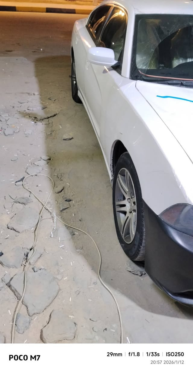 سلام عليكم جارجر 14البيع أو مراوس أدوات كصه جنطه سياره بس رقم بيه بدون سنويه سعره 53وبيه مجال مكانه البصره ***********سياره جاهزه مكينه كير حداده تخم تأير تبريد تدفه جاهزه
