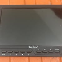 للبيع مونيتر كامرة 4k للأستفار على الخاص او على الرقم 07700048006