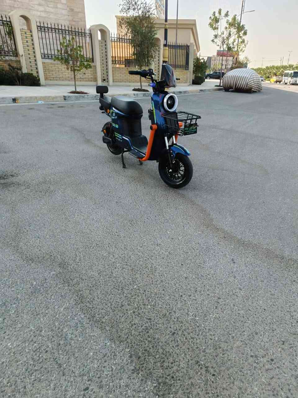 السلام عليكم R9للبيع دراجه حلوه ونضيفه عطله حساس الدراجه موديل 25 السعر 375وبي مجال شي قليل للطيبين 
رقمي ***********
