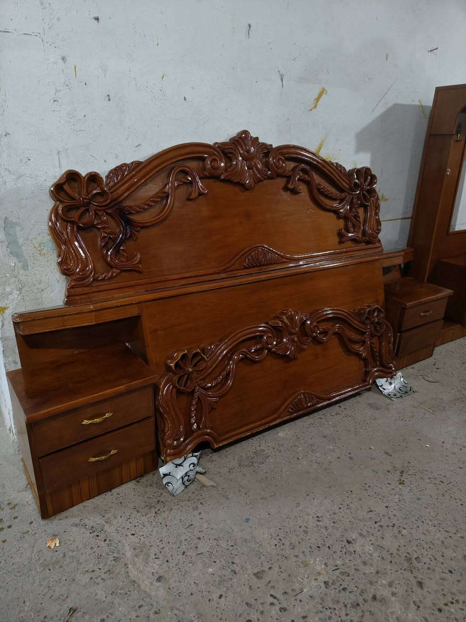 غرفه ست ابواب ملحق مستخدم توج سوري السعر 550وبيها مجال التواصل على الخاص


**إذا كنت صاحب هذا الإعلان وتريد حذفه لأي سبب، رجاءا أرسل رسالة إلى الدعم الفني**