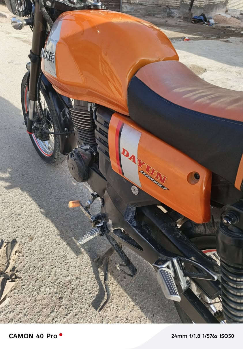 السلام عليكم دراجه لاتي موديل 2022 مكفوله كفاله عامه اوراق كامله زنجيل جديد دسكات جدد باتري جديد أي نقص مابيها المحرك كفاله عامه كبل للشارع متصرف عليها ألف دينار العنوان بغداد البياع السعر خاص أو اتصال واني خادم/***********
