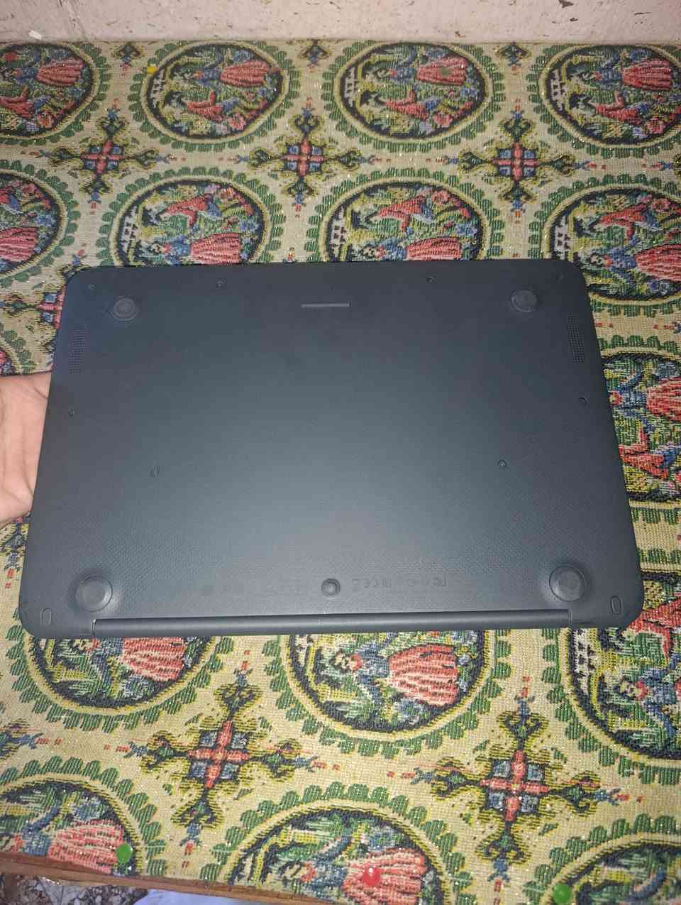 لابتوب مشتريه جديد مابيه اي شخط وماعرف مواصفاته رايده 100 *********** واتساب فقط
