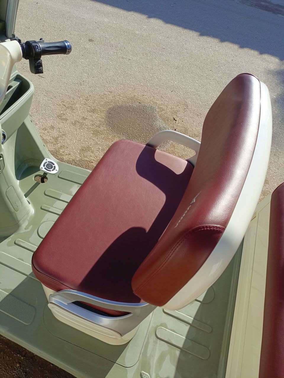 اسلام عليكم شباب تكتوك شحن مكفوله نضافه /100مصارله اشهر من طالعه من الوكيل للبيع السعر 1/600مليون وبيه مجال بسيط للستفسار عله هاذا الرقم ***********
