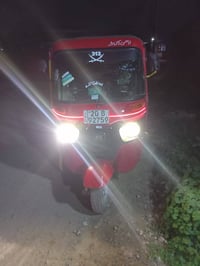 تكتك للبيع موديل 2018جهازه على اخر حبايه مكفول المحرك لا تبخير ولا صوت...