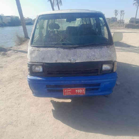 السلام عليكم هايس للبيع نضيفه حلوه
السعر 13وبيه مجال للطيبين *********** المكان البصرة التنومه
