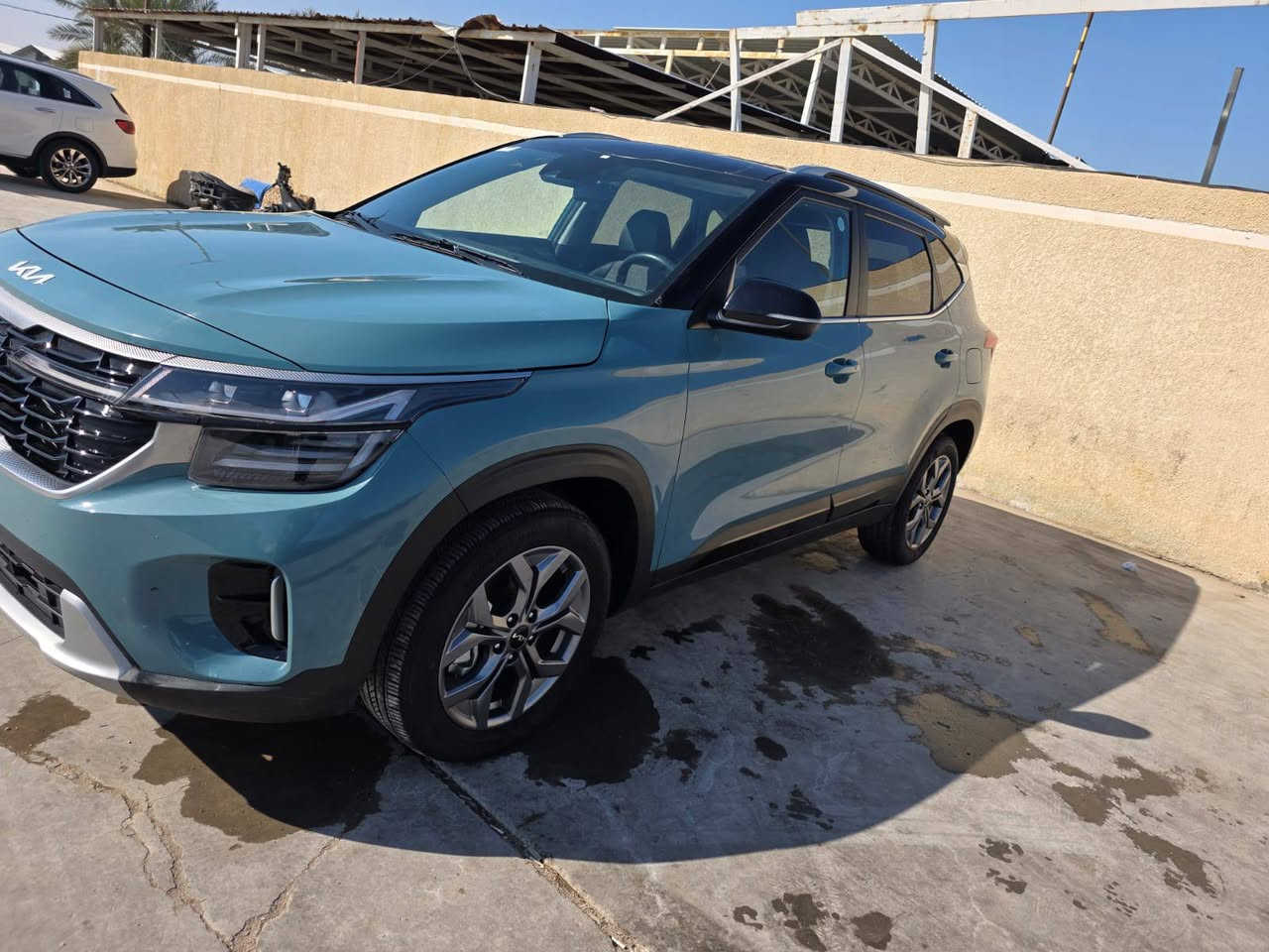 السلام عليكم 
لبيع كيا سيلتوس
موديل 24 دخول جديد بسمي تترقم جميع المحافظات 
بدون يرباك بدون دواخل تبديل بنيد اصلي نفس الون 
السعر ب165
مكاني بابل 
***********
