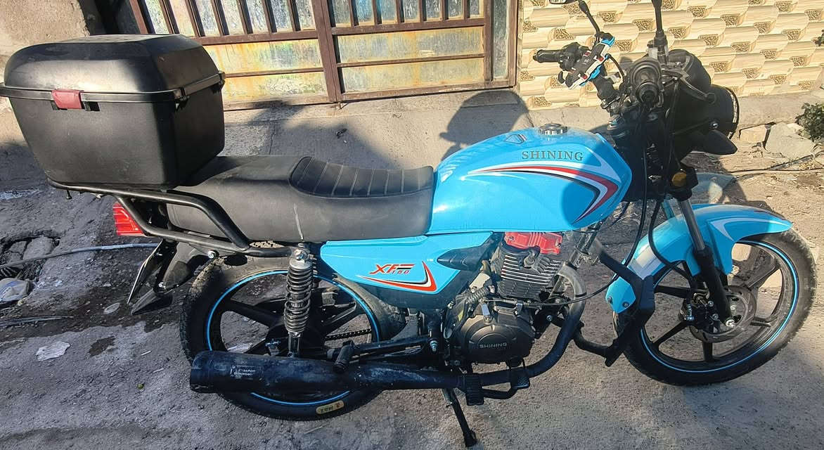 سلام عليكم ( دراجة شاينك موديل 25 رقم بغداد بعدها با اسم الشركة سيزر تحويل ثاني يوم سعر الدراجة مليون وسبعمية وخمسين
بيها مجال بسيط جدا 
1750000 بغداد بلديات قرب نادي الصناعة ***********
