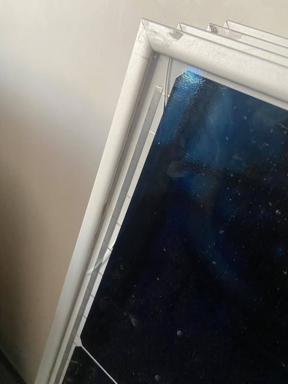 السلام عليكم عندي لوح لونجي هيمو x10 645w بعده جديد ممشدود تضرر صار بي فطر جداً بسيط للبيع بسعر جدا مناسب تجي تفحصه يله تاخذه شرط الانتاجيه ممأثر نهائياً 
اني مكلف بالنشر اتصل على الرقم
 ***********
