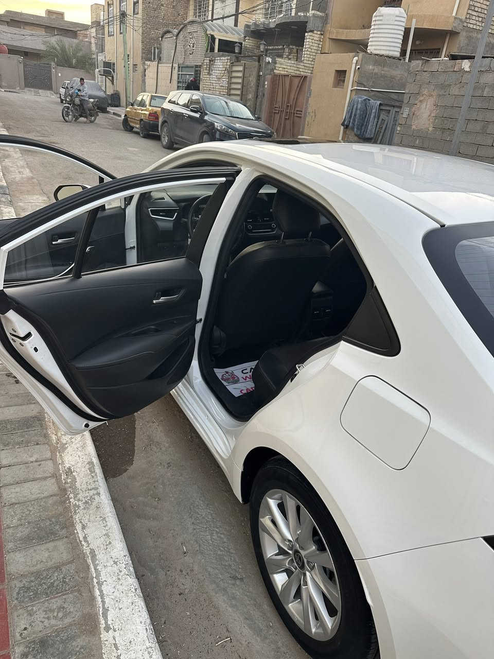 كورله هايبرد كفاله عامه عده رصعه بل جاملغ المامي
رقم بغداد حره 
مكانه كربلاء  
السياره فول 
كلش جديده السعر 159
***********
