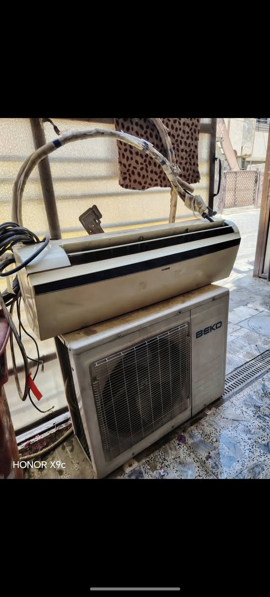 سبلت طنين نوع بيكو شغال عل فحص وضمان بس من فتحته ماعرفله وطيرت غازه عوزه بس غاز وباقي شغال وعل ضمان السعر ٢٥٠ الف وبي مجال الشراي مكاني بغداد حي القاهره الاتصال وتساب ***********

