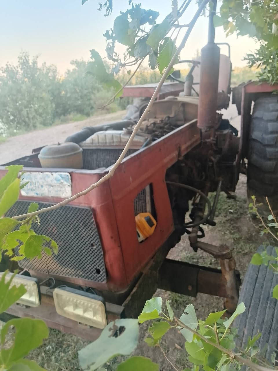 مكينه عنتر للبيع
المكان واسط قضاء الحي 
مكلف بلنشر 
الرقم 
***********
