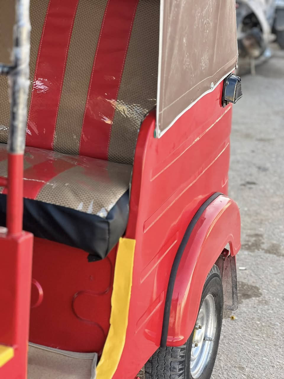 تكتك اوراق وصل مكتب حسين  18 شهر 12 اليوم 15 
مكان طويريج ***********
