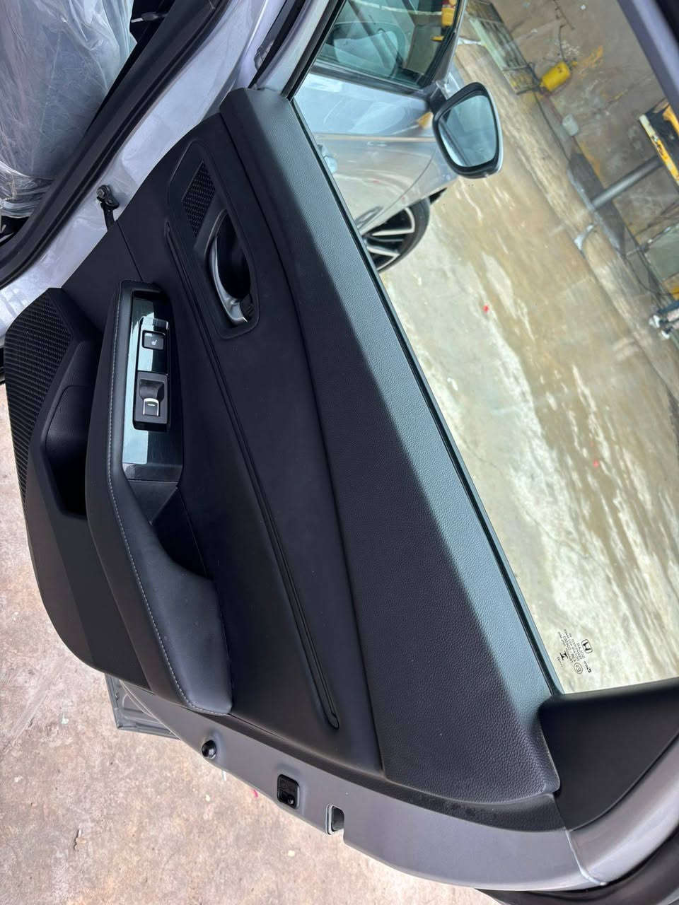 اكورد فئة التورنك رقم بغداد بسمي بدون صبغ بدون تبديل رقم بغداد بسمي موديل 23 السعر 220 $ .***********
